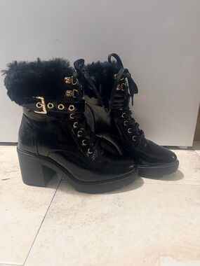 🎉 SOLD - Shoe Dazzle- Women’s Black Faux Fur Lace-Up Heeled Ankle Boots